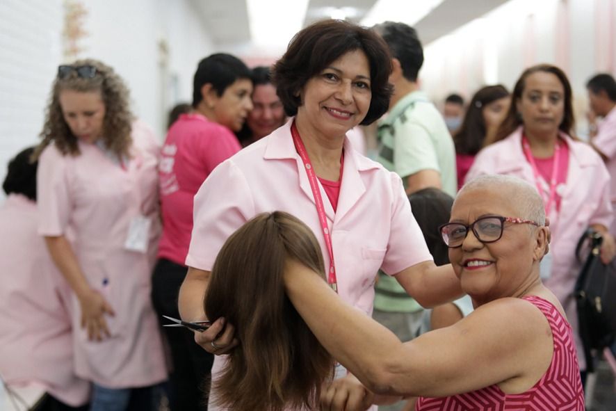 Evento de doação de cabelo para perucas